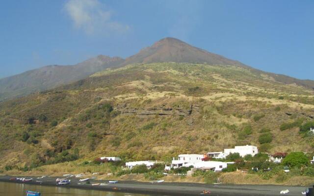 Stromboli Trekking Accommodation - Room and Excursion for 2 included