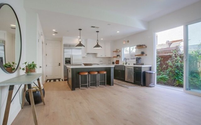 North Shore 5 Bedroom Home
