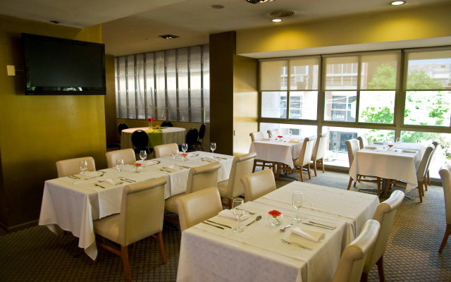 Ariston Hotel