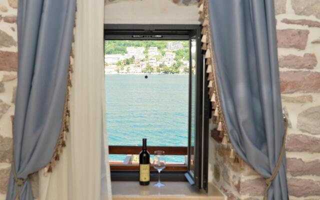 Seaside House Kotor