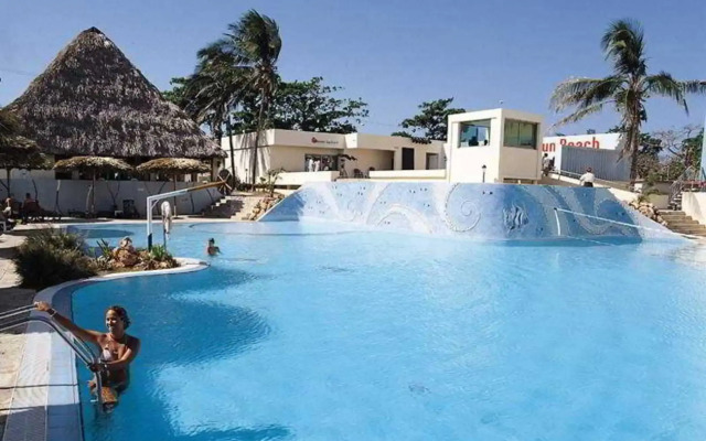 Gran Caribe Sun Beach