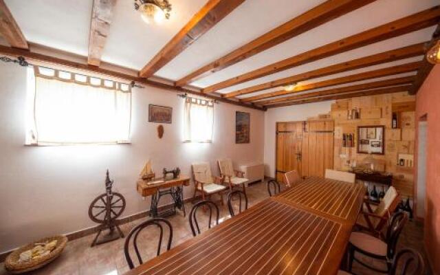 Apartments Leonarda
