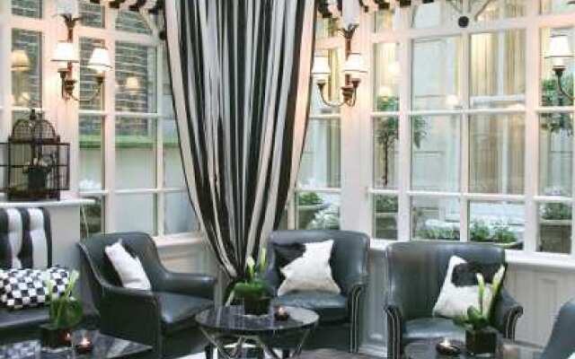 The Milestone Hotel  Apartments
