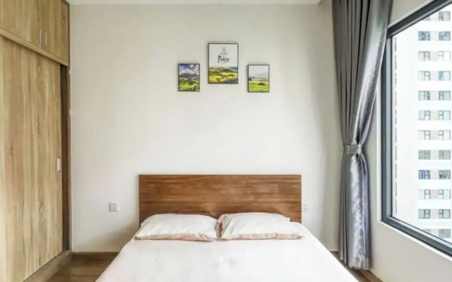 Lyshing Apartment in Vinhomes Grand Park