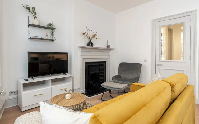 JOIVY Stylish 1 bed flats in Soho