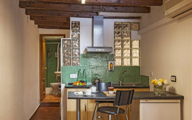 AinB Las Ramblas-Guardia Apartments