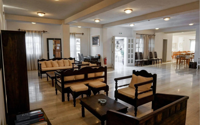Alexandra Hotel