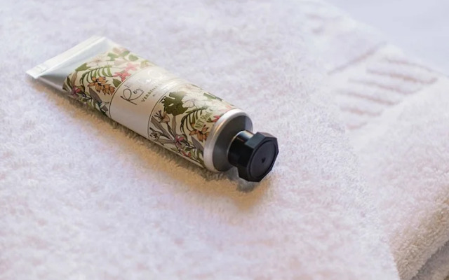 The Notting Hill Townhouse - by Out of Office Lifestyle