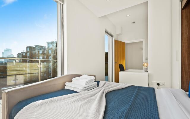 Three Bedroom Apartment in Hoxton