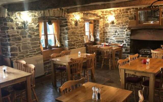 The Pecking Mill Inn