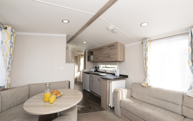 Sunbeam Caravan by Belvilla