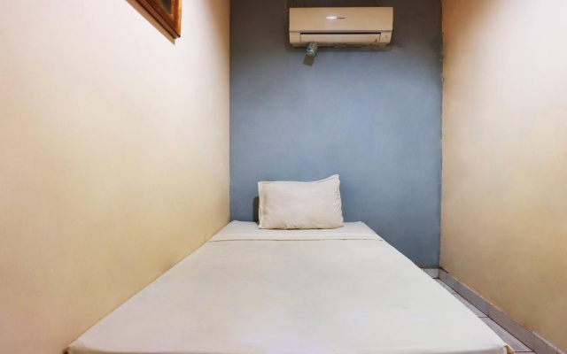 Sabrina Guest House – Guest Rooms – Jakarta
