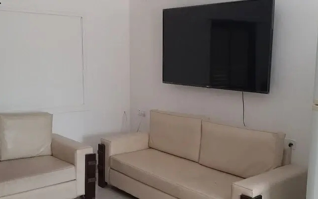 Green Blue on the Kineret