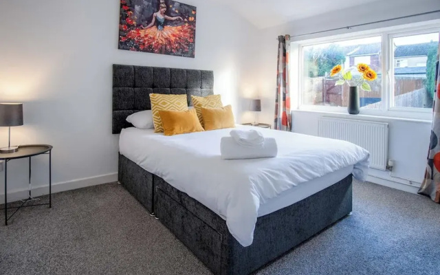 Gellionen - 2 Bedroom House - Clydach