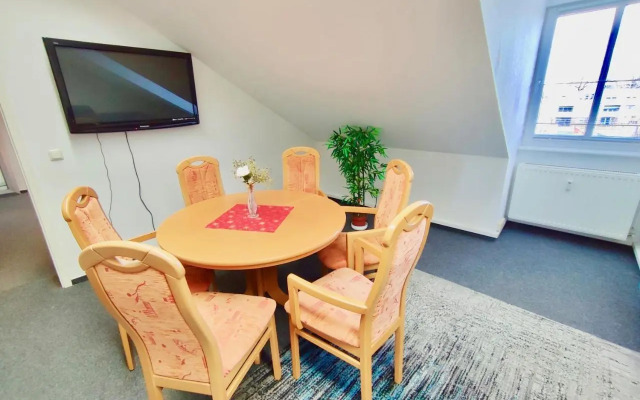 Ganze 3 Zimmer Wohnung 120qm