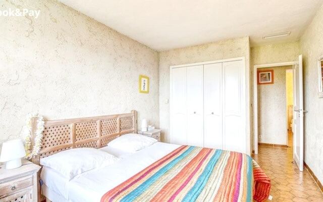 Villa With 4 Bedrooms in Rayol-canadel-sur-mer, With Wonderful sea Vie