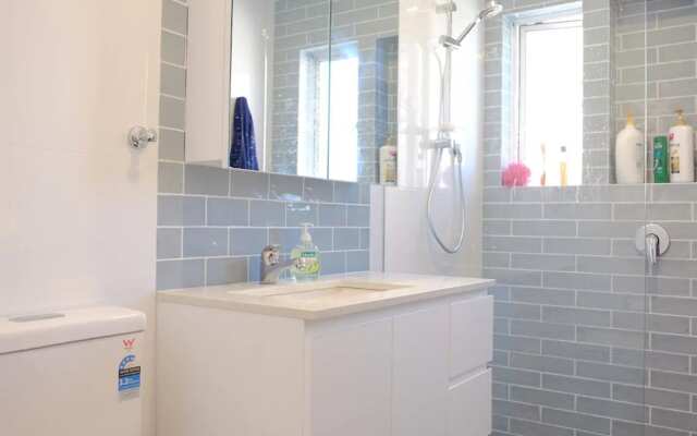 Cosy Home Near Bondi Junction And Beach