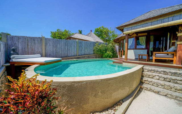 Blue Lagoon Avia Villas