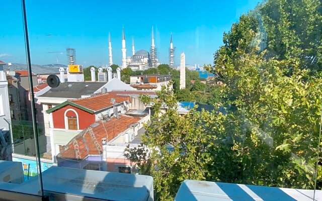 Redamancy Hotel
