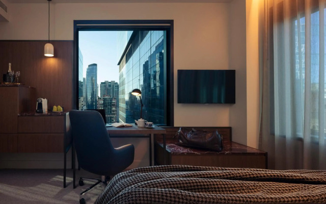 Next Hotel Melbourne, Curio Collection by Hilton