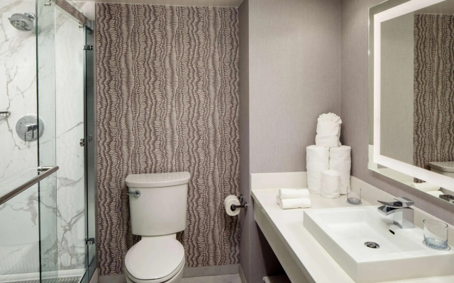 Whitney Peak Hotel Reno, Tapestry Collection by Hilton