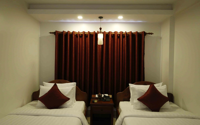 Holy Angkor Deluxe Hotel
