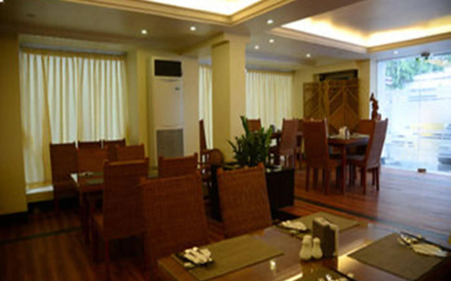 Hotel War Dan
