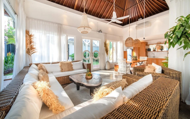 Villa Moana Canggu by Villa Finder