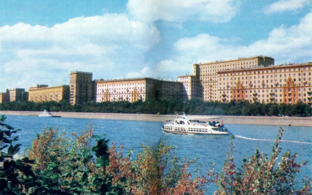 Ulitsa Pskovskaya 9 Apartments