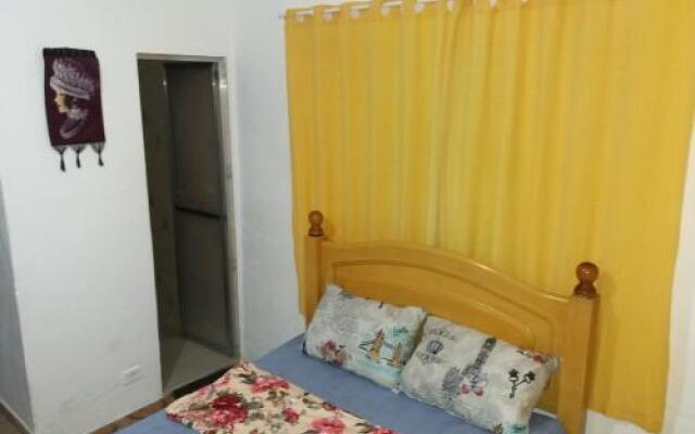 Suíte em Nossa Casa a 450m Da Praia