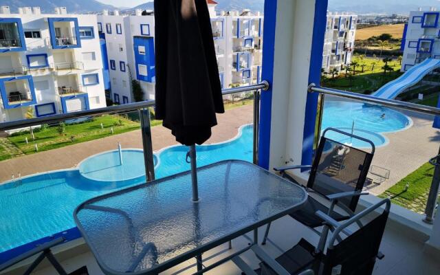 Kariat Cabo - Appartement Charmant, Climatisé avec Vue Piscine