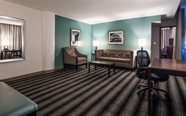 Best Western River North Hotel