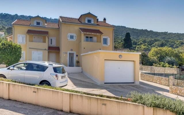 Apartments Karin