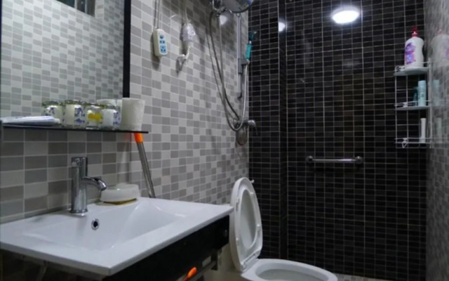 Holiday Zizhu Xinganxian Hostel (Beihai Old Street )