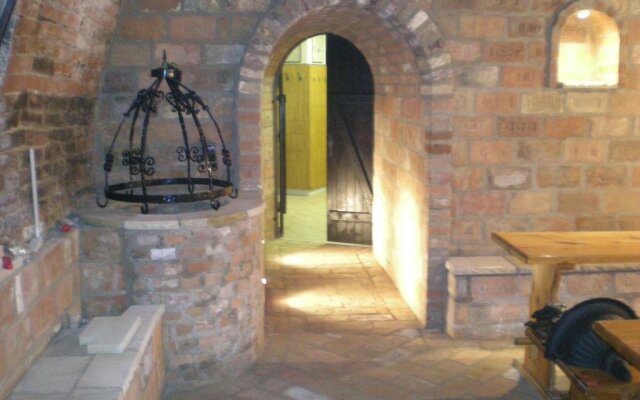 Mikulov - Inn - hotel s vinným sklepem Venuše