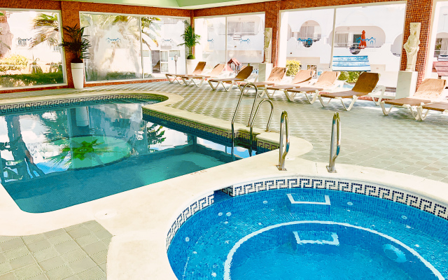 Marbella Resort 9 Pool Whirlpool Sauna