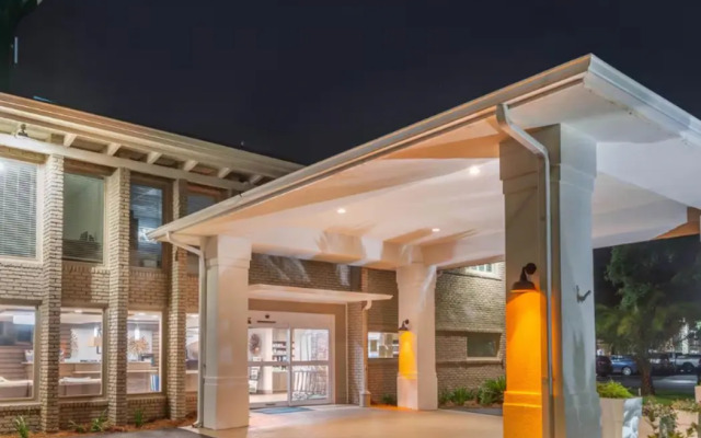 Seafarer Inn & Suites, Ascend Hotel Collection