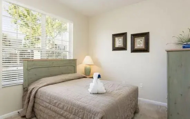 Simple Style Florida Fun by Five Star Vacation Homes