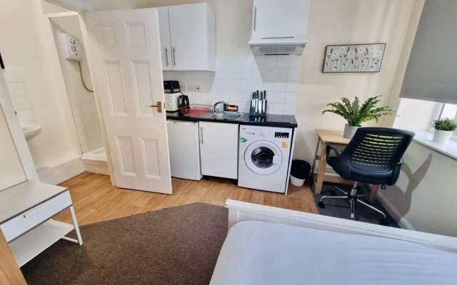Potteries Suite in Sevenoaks