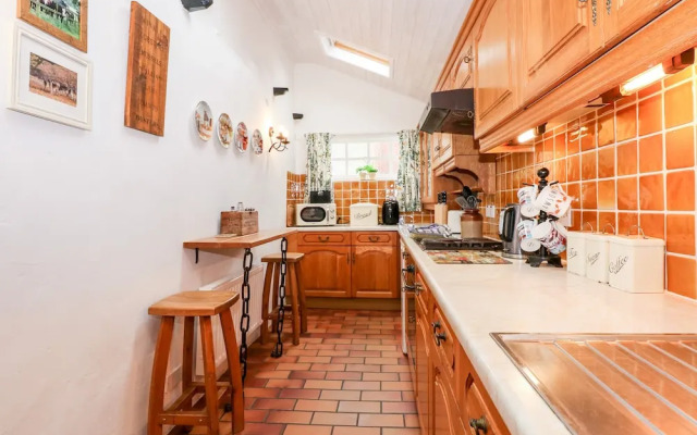 Hollyhedge Cottage