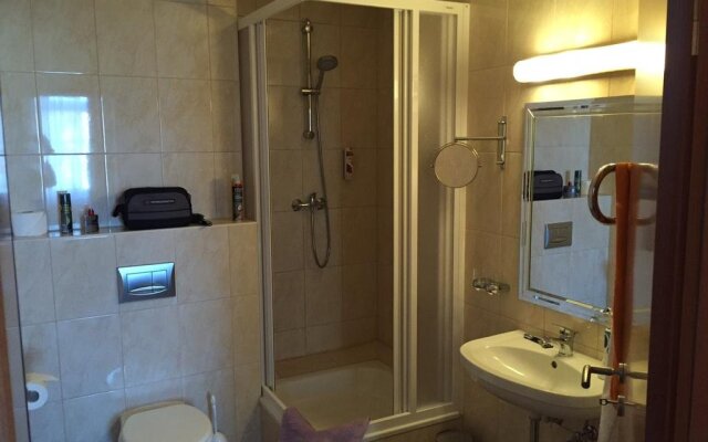 Hotel & Restaurant Maximilian