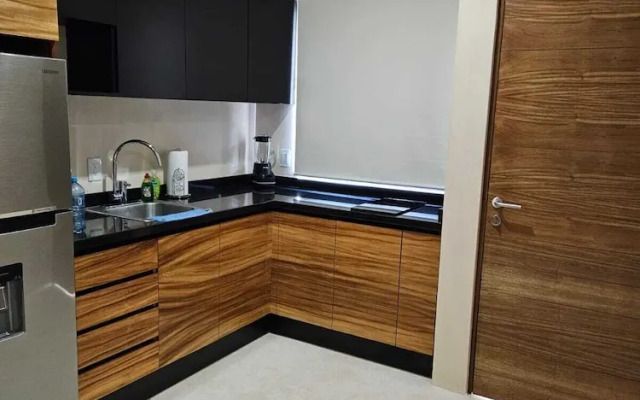 Elegant 1 Bedroom - 1 bathroom Apartment