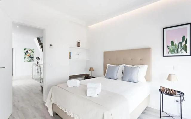 Faro Clara Suites