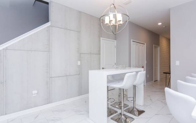 Dream Townhome with private pool Close to Disney SL4906