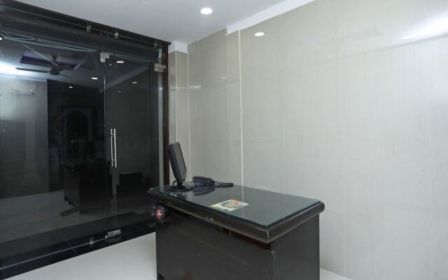 OYO 13834 Hotel Sonali