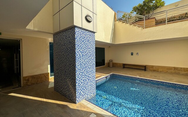 HiGuests - Opal Tower Marina