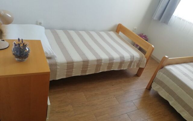 House Anela