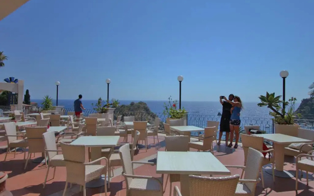 Baia Azzurra Hotel