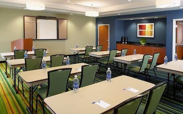 Fairfield Inn & Suites Cumberland
