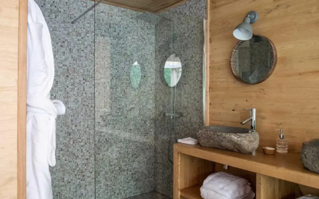 Loire Valley Lodges - Hotel